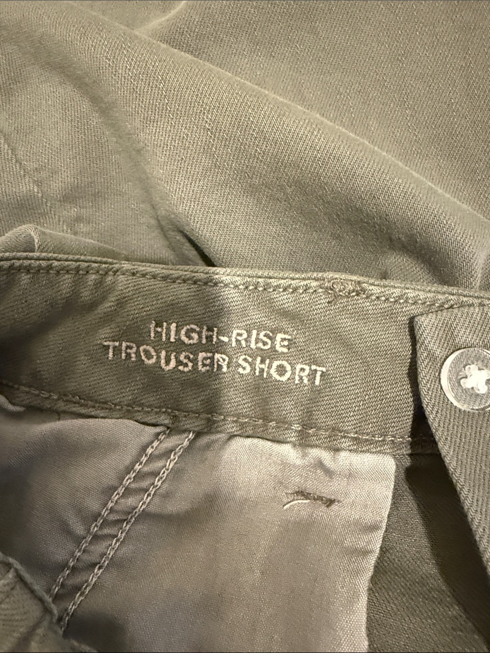 A/E High Rise Trouser Short 11” Inseam Stretch Olive Flat Front Pockets Preppy 8 - Picture 12 of 14